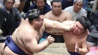 新関脇の藤ノ川が激しい相撲で２敗守る、元関脇嘉風の中村親方が高校時代の努力を披露