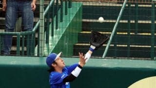 ＤｅＮＡ　度会隆輝がフェンス激突のスーパープレー　坂本の大飛球をキャッチで糸井氏「フェンスを恐れずに」甲子園のスタンドから拍手