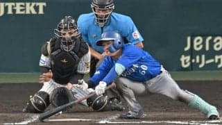 阪神が絶体絶命の大ピンチ凌ぐ！甲子園が大歓声　無死二、三塁から佐藤輝の好プレー→スクイズ外し　ＤｅＮＡは悪夢の無得点