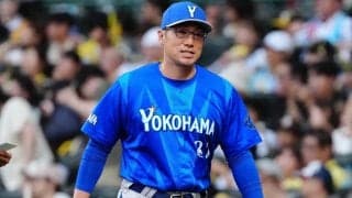 甲子園騒然「大丈夫か？」　監督を襲ったまさかの事態→異例の光景は「大変だ」