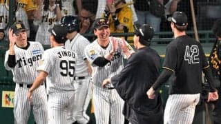 阪神・藤川監督（初回の森下は）「いい走塁だった」　（目が潤んでいた？）「大丈夫です（笑）」