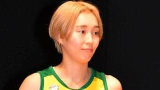 元バスケ女子代表が挙式報告　ウェディングドレス姿披露「最高の一日でした！幸せ」　参列したエブリンの写真も「わたしの式でも吠えてました。爆」