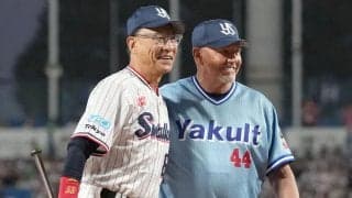 【ヤクルト】「大親友」池山監督が打席へ　92年MVPハウエル氏ファーストピッチセレモニー