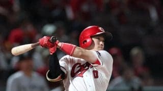 広島　サヨナラ勝ち！勝田が延長十一回に決めた！Ｂクラス確定翌日に満員のマツダスタジアムが大熱狂