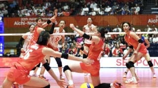 【バレー】日本女子が第１セット奪われる　秋本のスパイクなどで粘るも中国に振り切られる