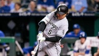 村上宗隆、4戦ぶり豪快33号　死球→復調告げる一発…岡本和真に並び日本人1年目最多HR
