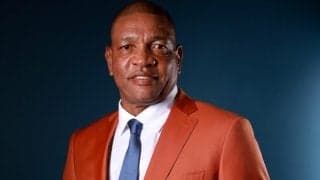 今年コーチとして殿堂入りしたドック・リバースが『NBC Sports』のアナリストへ就任