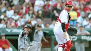 広島・新井監督　持丸に苦言「あれが適時失策になると、投手はきつい」逆転負け直結の痛恨落球　本人猛省「捕らないとダメ」