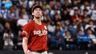 楽天・前田健太　右腕に打球直撃も続投　ベンチにすら下がらず　敵地からも拍手がわき起こる