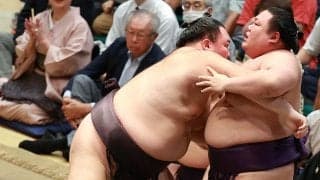 朝乃山９勝目、優勝争い踏みとどまる「負けたくない気持ちあった」美ノ海との同学年３敗対決制す