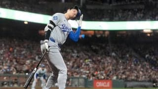 大谷翔平、ヘルメットが脱げるほどのスイングも空振り三振　ここまで快音響かず