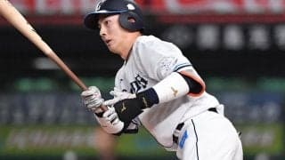 珍事　西武・長谷川が２度もユニホーム破る　ハッスルプレーに大歓声