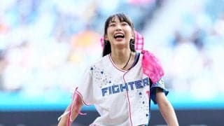 「相撲も好きなの？！」「推し力士は？」野球場出没でおなじみのトップアイドル　白熱の大相撲秋場所を観戦　「揺るぎねぇなぁ」国技館でも新庄ＬＯＶＥ不変の牧野真莉愛
