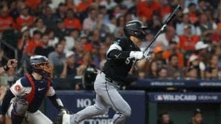 村上宗隆「先に点が取れたことはすごく大きかった」先制犠飛で勝利導き王手「明日も100％」