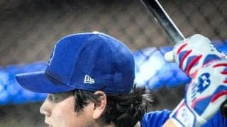 大谷翔平が異例の屋外フリー打撃　ドジャースが非公開練習の模様を公開　開始前に取材対応したロバーツ監督「外で打つならいいことだ」