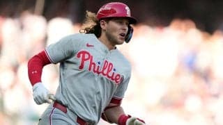 フィリーズが劇的逆転で１勝１敗のタイ　ドジャースの相手決定は２日に持ち越し
