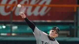 【巨人】丸佳浩がドンピシャ本塁送球！３回１死二、三塁の危機で大山の犠飛阻止、先発竹丸救う