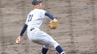横浜出身の大型左腕が故障に苦しみ戦力外…高校時代は度会と同期