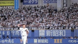 ロッテ　角中引退セレモニーに阪神・石井がビデオメッセージ「独立リーグ出身の僕たちにとって、目標であり憧れ」「角中さんの存在に近づけるように」