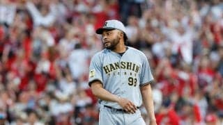 Ｖ目前の阪神　ドリスがまさかの乱調　八回に勝ち越し点を献上　異変？コーチとトレーナーがマウンドに行く場面も