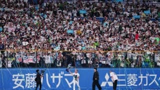 【ヤクルト】石川雅規、２人の息子とともに場内一周　引退セレモニー　プロ25年目レジェンド