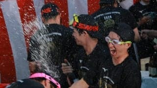 【阪神】ビールかけのトップバッターはスタメンと同じ近本光司「どんな形でも優勝できてうれしい」