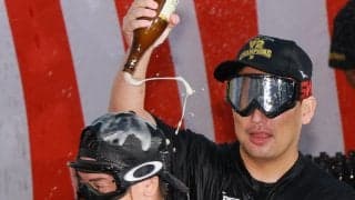 【阪神】祝勝会の前に捕手トリオが記念撮影　最高の笑顔を引き出したのはムードメーカー野手