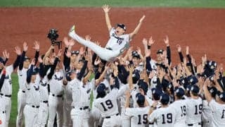 「またいつかゆっくり…」ヤクルト・石川雅規、引退セレモニーで“親友”への思いも　神宮のファンへ「また会いましょう」