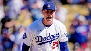 ドジャース　スクバルが６回１失点で好発進へ導く　ＰＳ通算３勝目　六回大ピンチ脱出で大谷翔平も感情爆発　気温３９度のマウンドで大役果たす