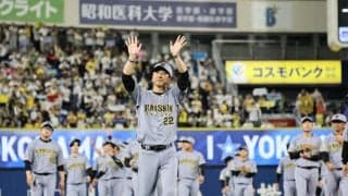 阪神　藤川監督「ハードだったけど怪我がなくてよかった」Ｖ決定後は午前３時まで取材対応の選手をねぎらう　胴上げコールには「ちょっと恥ずかしくて」