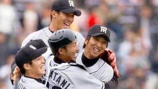 忘れない阪神・藤川監督の誓い「弱いチームのままじゃ嫌だ。タイガースで勝ちたいんです」　智弁和歌山・中谷監督が“弟”の連覇を祝福