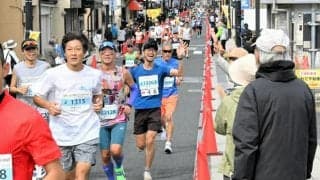 秋の街並み駆け抜ける　いわて盛岡シティマラソンに約8千人