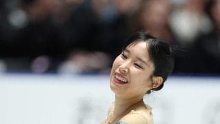 フィギュア三原舞依さんが真紅ワンピースでリトルミイ気分　神戸ポートタワーのアンバサダー就任