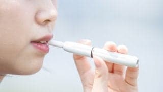 臭覚が劣ってきた中高年にも気を付けてもらいたい「加熱式もたばこです」