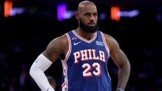シクサーズデビューを飾ったレブロン・ジェームズ…通算23度目の開幕戦で初の珍事