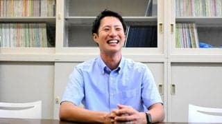 担任の先生はちょっと変わっている　元球児、大学院で研究するのは…