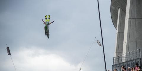 「TOYOTA ROCK FESTIVAL」で 今年もFMX AIR JACKが空を舞う！