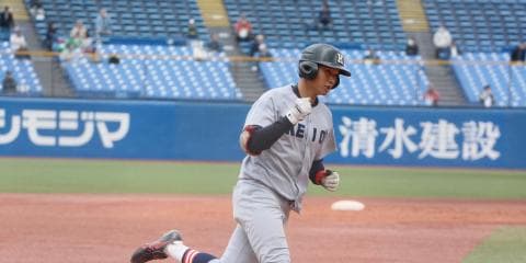 がむしゃらな副将に待望の一発 慶應・内田