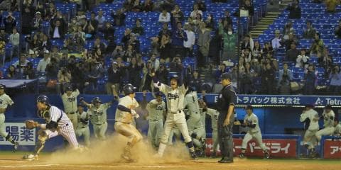 ４年・森下智〝サヨナラ〟打！　今季最終戦を勝利で飾る／東京六大学秋季リーグ戦