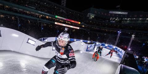 レッドブル・クラッシュドアイス最終戦　日本人女子が7位、ジュニア部門で現役大学生が3位