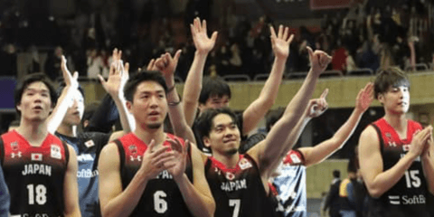 劇的変化の要因に渡邊雄太の存在。日本代表に攻める姿勢が加わった