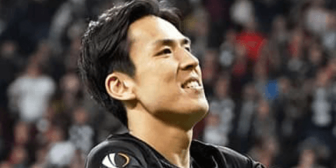 フランクフルトの中心にいる長谷部誠は「また新しい経験をしている」