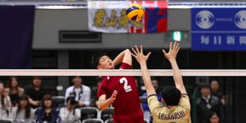 大学勢では９年ぶりのベスト８入り！　攻めのバレーで勝利をつかんだ