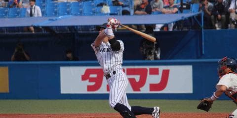 執念が繋いだ打者リレー！昨季王者・法大に２連勝で今季初勝ち点もぎ取る “奮迅”王・山田が先制２ランに「最高でした、出来すぎですけど」