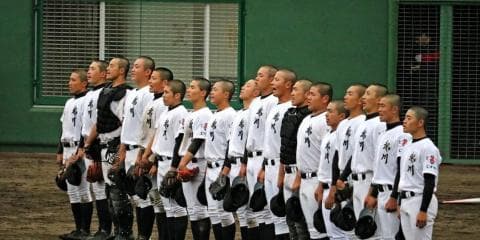 鵡川高校野球部　仮設寮から甲子園を目指す
