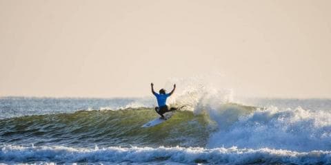 10/16開幕 今季国内最後のサーフィン国際大会「white buffalo HYUGA PRO」