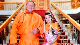 旭天鵬が母国で批判も帰化申請。モンゴル人初の部屋付き親方になった