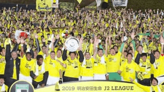 J1昇格を決めた柏の転機。指揮官は「人に強く」と言い続けた