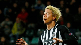 浅野拓磨が体感するセルビアサッカー。「高みを目指さないと潰される」