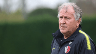 鹿島 ジーコTDの続投を発表